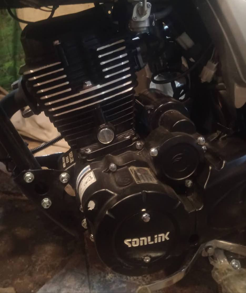 اهلا محرك سونك للبيع حجم 150 موديل 2024 مخزن صارله سنتين صار حادث بدراجه وفليته وخزنته من زمان بعده بجيس شخط مابي السعر 300 وبي مجال قليل


**إذا كنت صاحب هذا الإعلان وتريد حذفه لأي سبب، رجاءا أرسل رسالة إلى الدعم الفني**