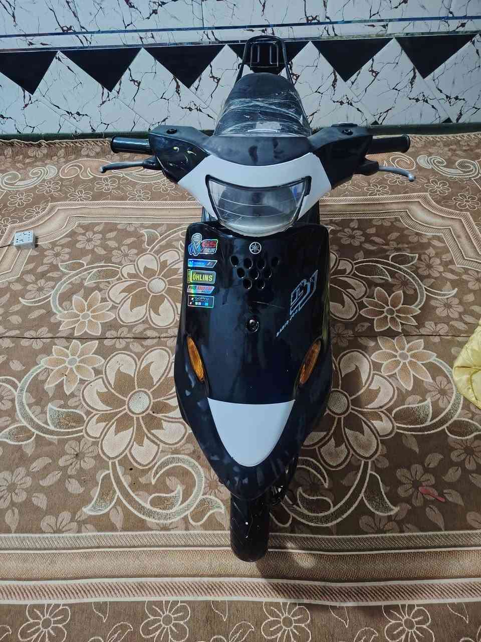 السلام عليكم دراجه للبيع نظافه فول الدراجه ما مال شهواي البكان بالعماره حي العسكري  السعر 850 وابيها مجال رقم الهاتف ***********
