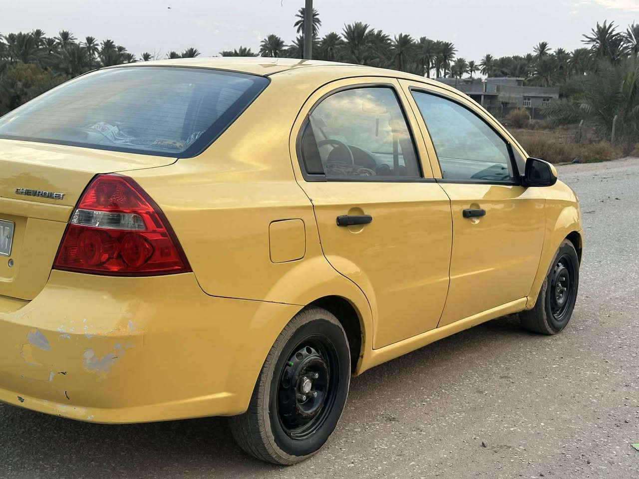 السلام عليكم 
افيو 2009 مكفوله كفاله عامه من الضربه القويه كير ومكينه كفاله حداديه جديده تخم تاير السعر 52 وبيه مجال 
اتصال ***********
