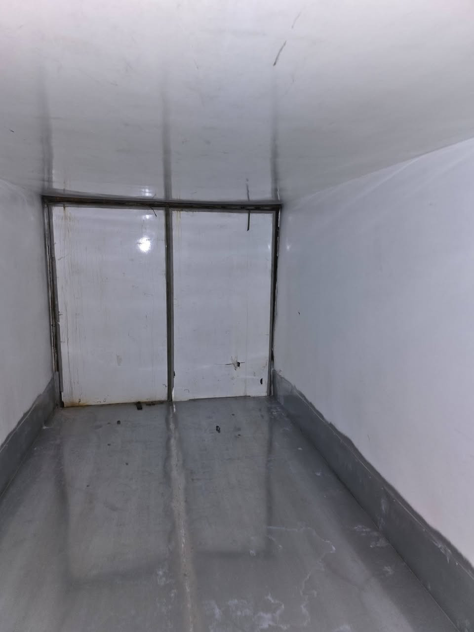 بؤكس للبيع كنتر سعر 20$  ***********.  ***********. أربيل شارع 100
