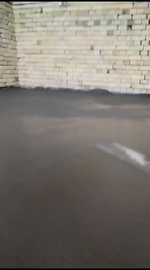 ***********السلام عليكم اخوان احنه جماعت الصب اذا تحتاجونه حاضرين اختصاص عملنه تصليط اصطوح شرط الماي بل مرزاب وكذالك تنضيف الارضيات من الانقاذ مع الحدل وصب داخل البصره
