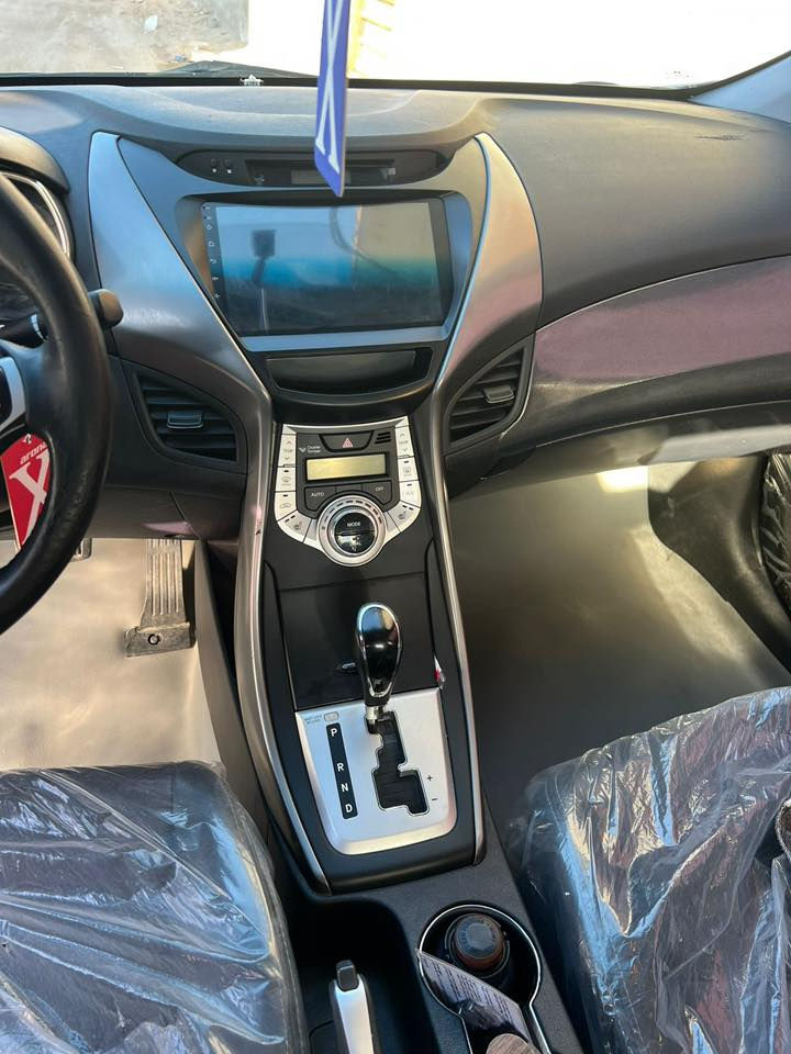 النترا موديل 14 كصه جنطه ارقام شمالي السعر 52 و بيها مجال قليل للبيع فقط المكان بصره سياره جاهزه تبريد تدفئه حداديه جديده ***********
