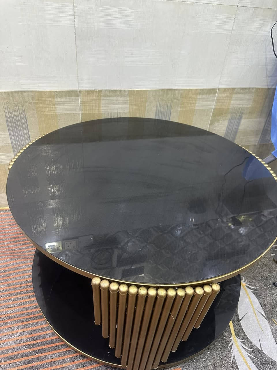 ميز تلفزيون وطبلة وسطية سيت كامل وطبلة وسطية زجاج وحده للبيع المكان السيدية سعرهم 150 كلهم سوه


**إذا كنت صاحب هذا الإعلان وتريد حذفه لأي سبب، رجاءا أرسل رسالة إلى الدعم الفني**