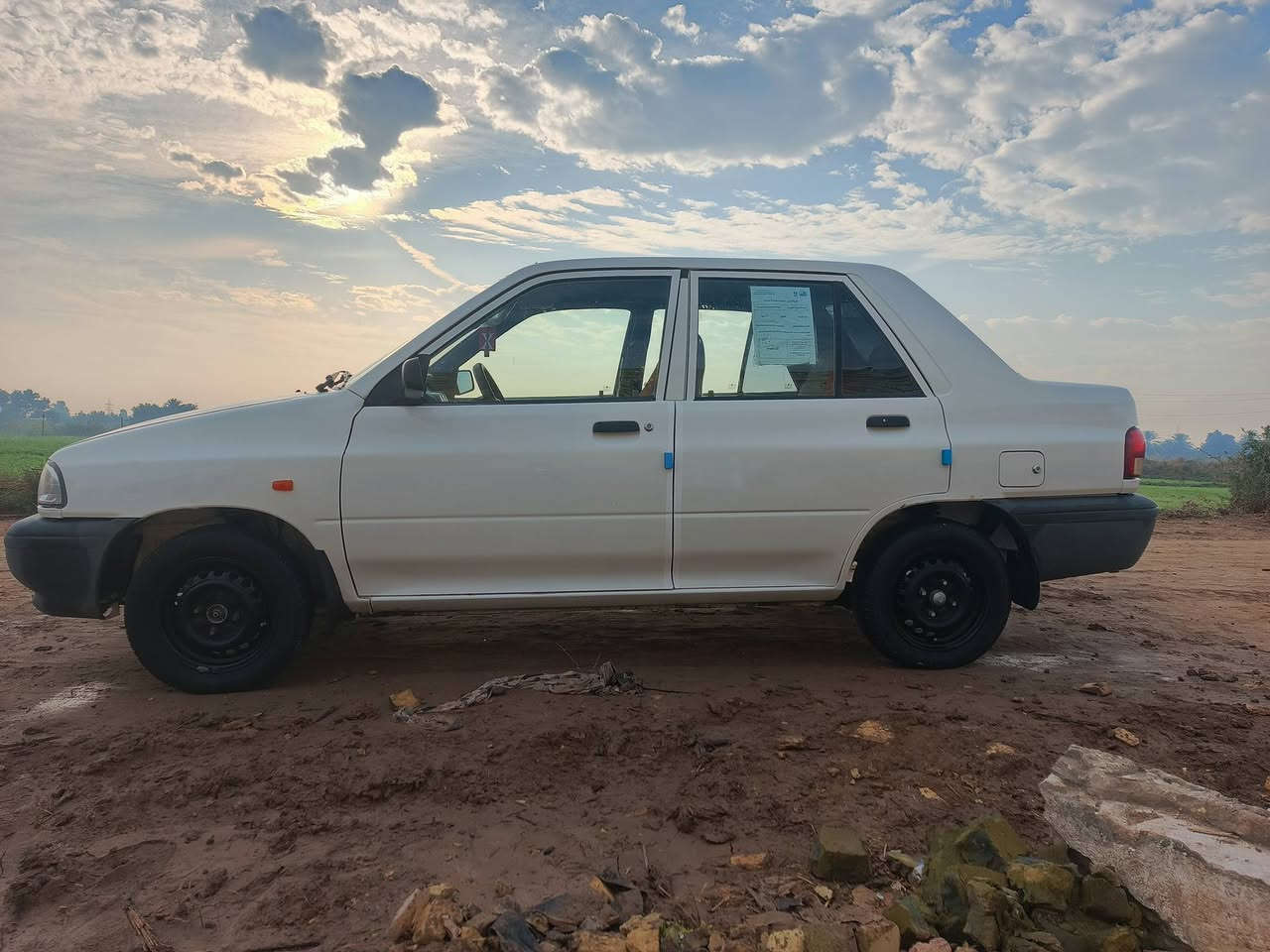 السلام عليكم سايبه موديل 21 رقم بصره انكليزي مكفوله سعر 65 وبيه مجال مكان ميسان ***********
