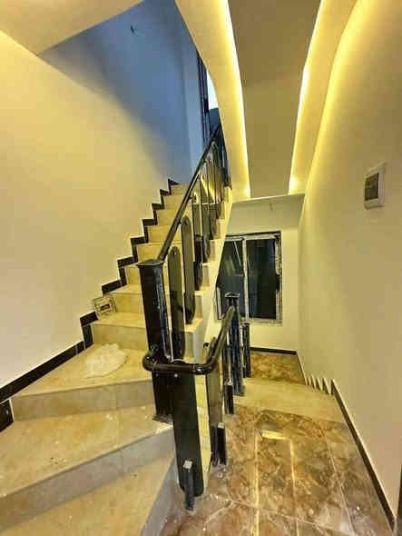 دار  للبيع او المراس في منطقه السيديه مساحه ٥٠ متر ركن واجه ٧ وربع مربع التصنيع عرض الشارع ٢٠ متر سعر جدا مناسب مناسب من مناسب مناسب مناسب مناسب مناسب مناسب بيع مستعجل بيع مستعجل بيع مستعجل بيع مستعجل بيع مستعجل الأتصال ***********
