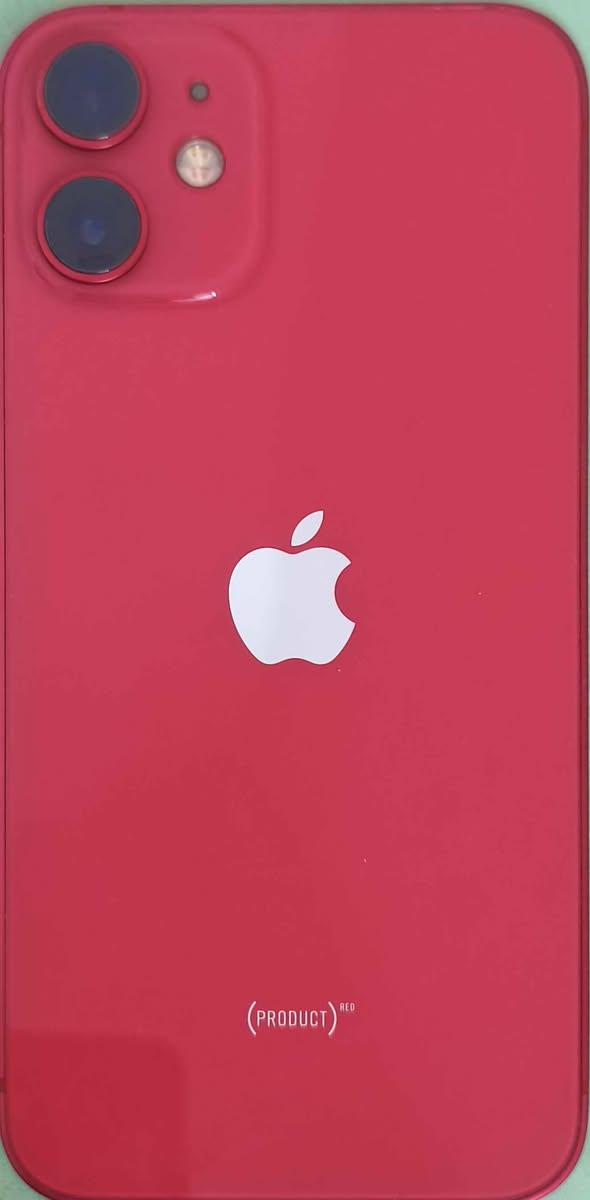 السلام عليكم  ايفون 12 mini  مستبدل فقط 
شاشه  والشاشة نوعية جيدة 3 خيارات
فيس ايدي شغال/100/
 لون كرزي نضافه97/ المساحه 256  
البطاريه 85 بلادي ما مستبدله ولا مرفوعه
ما يجي شي ويه الجهاز ومثل ما وضحت فقط الشاشه مستبدله وموضح بل صور
 السعر 250الف  ***********اتصال فقط
مكانك بغداد الزعفرانية ماعندي توصيل بغداد, العراق
