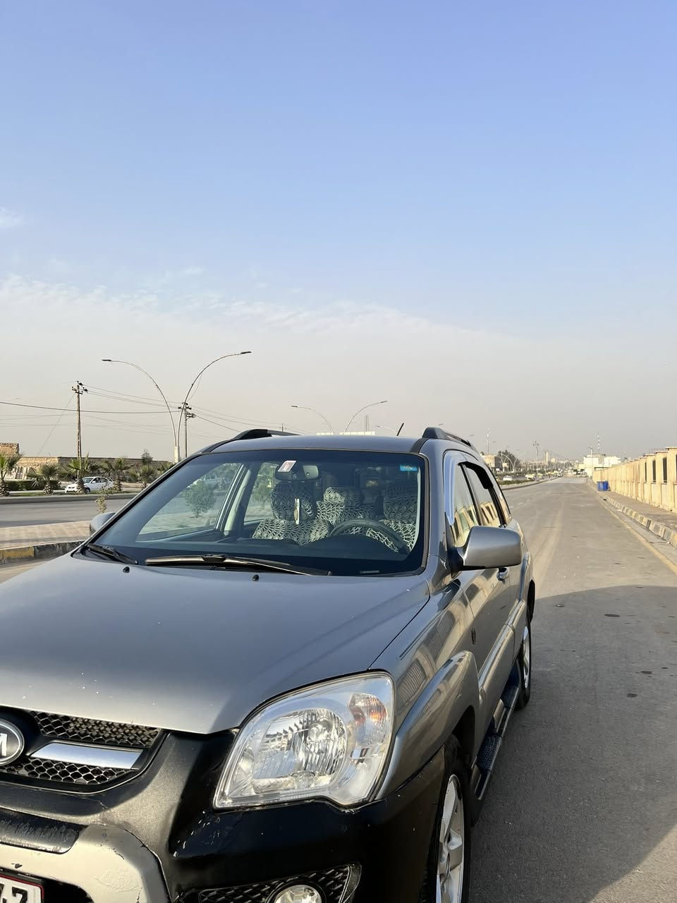 كيا سبورتج 4WD موديل EX 2010
محرك 2700 // V6  
مقاعد جلد // الصف الامامي تدفئة 
داخلية السيارة اسود و رصاصي 
فتحة سقف 
حساسات خلفية 
صبغ 5 قطع (بوند + جهة السائق)
هزة جديدة 
سنوية جديدة
رقم نينوى الجديدة 
السعر 100 ورقة 💲 
 متوجد على الفيسبوك والواتساب
***********
