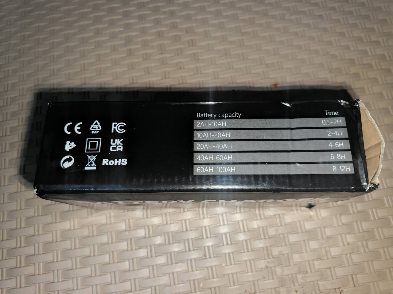 جطل شاحن بطاريات ذكي 12V بقدرة 6A + Maintainer 🔋
يدعم شحن وصيانة بطاريات السيارات والدراجات وجميع بطاريات 12V بسعات من 2Ah إلى 100Ah، متوافق مع بطاريات WET / MF / GEL / AGM، يحتوي على نظام شحن أوتوماتيكي ذكي مع كشف حالة البطارية، حماية من القصر وعكس الأقطاب وزيادة الشحن، يدعم وضع السيارة والدراجة وAGM وإصلاح نبضي للبطارية (Pulse Repair) مع أوضاع الصيف والشتاء، ويحافظ على البطارية مشحونة لفترات طويلة بأمان.


**إذا كنت صاحب هذا الإعلان وتريد حذفه لأي سبب، رجاءا أرسل رسالة إلى الدعم الفني**
