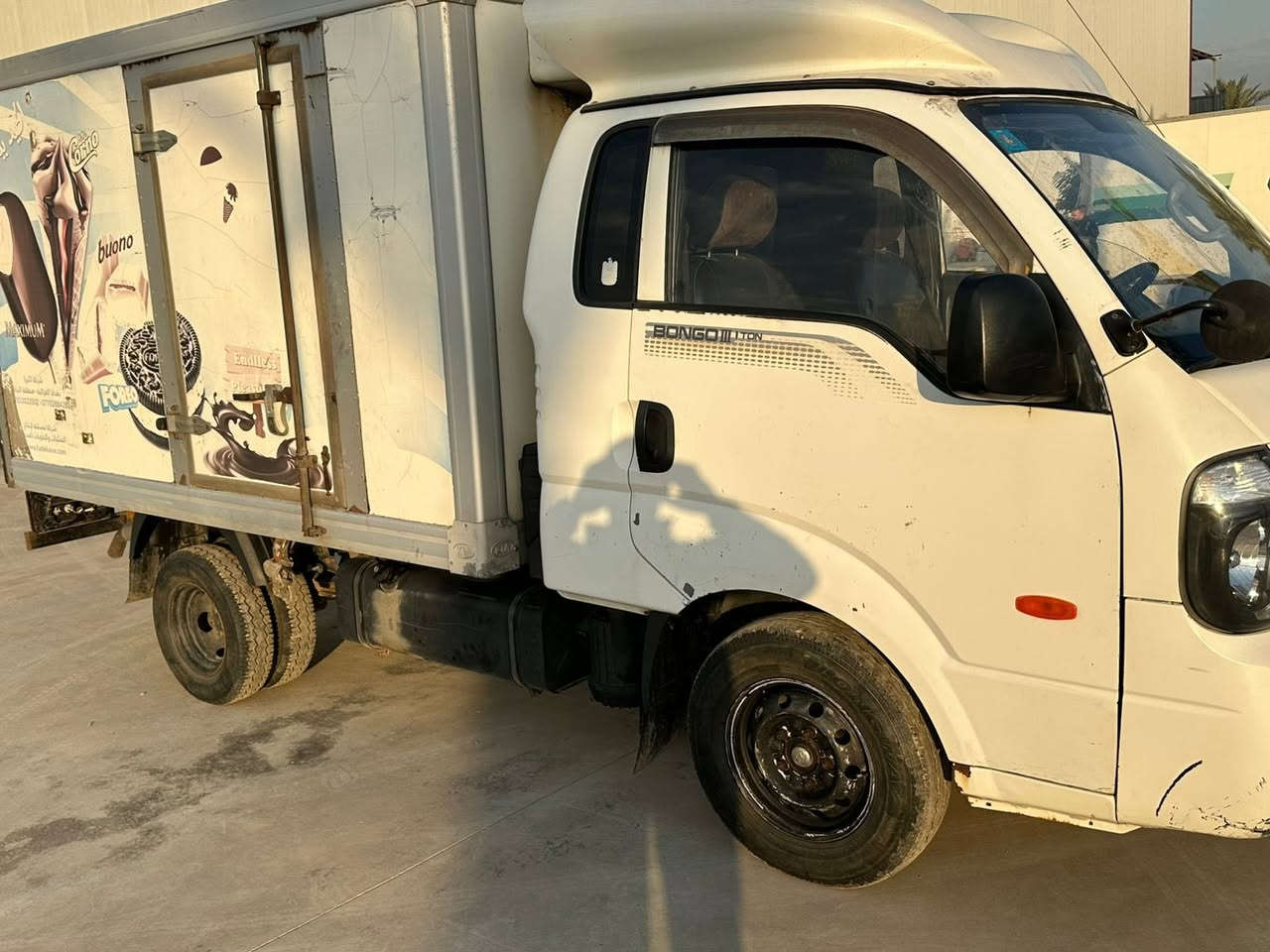 السلام عليكم 
كيا بنجو براد موديل 2012
3000  كرنفال 
محور بم ونوزل كامل 
رقم مميز جديد 
السياره نضيفه وكلشي بيهة شغال
كير ومحرك و حداديه وبراد جاهزه 100% 
رقم بغداد مميز  الجديد تحويل
سعرها 13,500  وبيهة مجال بسيط للشراي  
تواجد السياره بغداد - الغزاليه
للاستفسار الاتصال ***********
