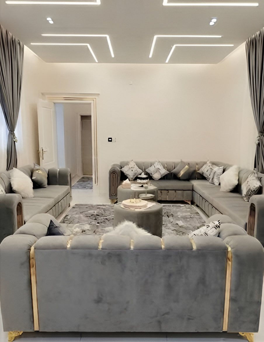 ✨ شياكة… فخامة… وراحة في كل تفصيلة ✨

لو بتدور على لمسة عصرية راقية لبيتك، التصميم ده معمول بعناية عشان يجمع بين الأناقة والراحة في نفس الوقت 👌  
ألوان هادئة، توزيع مثالي للمساحات، وإضاءة تضيف إحساس بالدفء والرقي 💫

✔️ تصميم مودرن يناسب كل الأذواق  
✔️ استغلال ذكي للمساحة  
✔️ تشطيبات عالية الجودة  
✔️ تفاصيل صغيرة بتفرق في الشكل النهائي  

حوّل بيتك لمكان يعكس ذوقك ويخطف الأنظار 🤍  

📩 تواصل معايا دلوقتي واحجز استشارتك، وخلي حلمك يبدأ من عندنا


**إذا كنت صاحب هذا الإعلان وتريد حذفه لأي سبب، رجاءا أرسل رسالة إلى الدعم الفني**