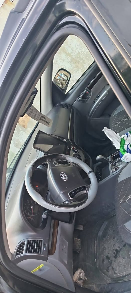 بسم الله الرحمن الرحيم للبيع سنتافي مديل 11 امريكي جديده كير محرك شرط.رقمي نينوئ انكليزي السياره بيها جاملغ رش قفط السعر 130 بيها مجال يسيط اذا اكو تكسي هم اعرض للاستفسار الاتصال ‏‪***********‬‏ الخاص مقفل مكلف بلنشر
