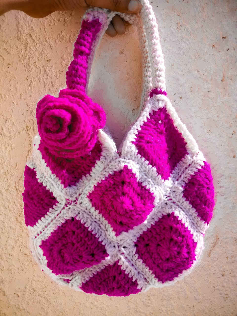 شنطه كروشيه من مربعات كراني شغل يدي 🪡🫶🏻🤍bail_y5


**إذا كنت صاحب هذا الإعلان وتريد حذفه لأي سبب، رجاءا أرسل رسالة إلى الدعم الفني**