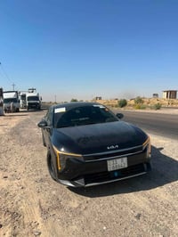 ياالله للبيع فقط K4 2025 اسود قطعة وحدة  جاملغ امامي جهة سايق ماشية 15...