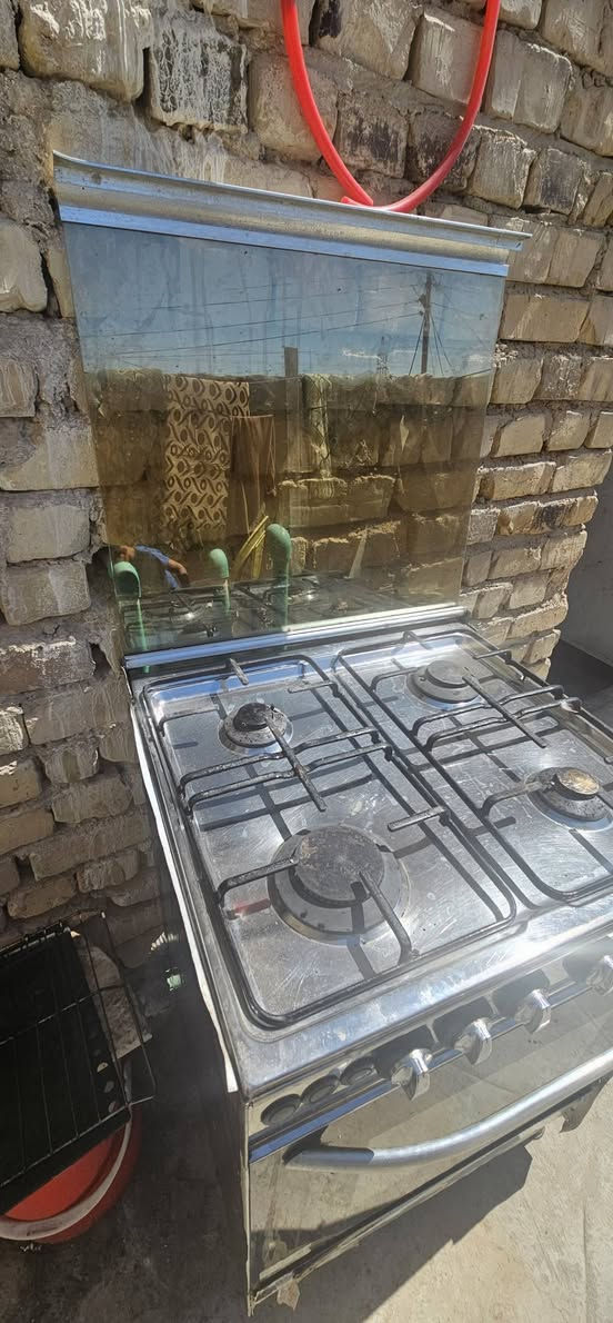 طباخ للبيع السعر ١٠٠ بي مجال النجف حي النصر الله شاهد ولاداخل تصليح ولا ادامه وشغال العيون كلها والفرن والشوايه كله شغال وع الفحص ومايصخم هم والله تجي وتفحص


**إذا كنت صاحب هذا الإعلان وتريد حذفه لأي سبب، رجاءا أرسل رسالة إلى الدعم الفني**