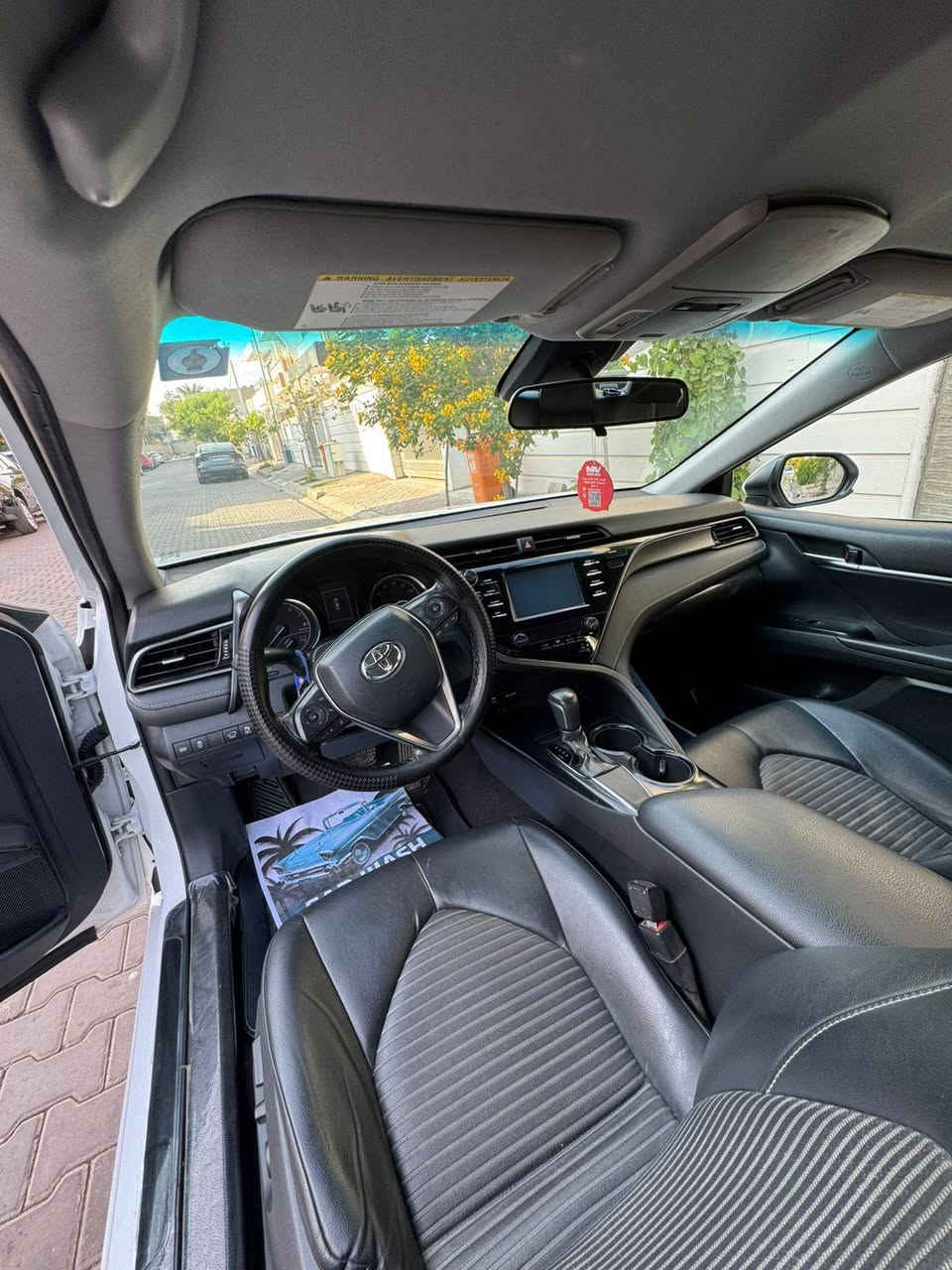 السلام عليكم 
للبيع 
كامري موديل 2019 مواصفات SE 
ماشيه 54 الف ميل 
رقم كركوك دولي باسم البايع 
بچم كبس بدون دواخل بدون ايرباگ 
بيها صبغ چاملق خلفي مع الباب الخلفي السكن فقط 
السياره حلوه وجاهزه من كل شي درهم ماتصرف عليها 
بيها بطاقه بانزين 
ملاحظه وكاله مايسوي تحويل فقط 
صور الشاصي والضرر والسونار مرفق بالمنشور 
السعر 190 نقدي وبيها مجال بسيط 
بدون مراوس وبدون اقساط 
عنوان السياره ناحيه الزاب 
للاستفسار الاتصال على الرقم التالي 
***********
