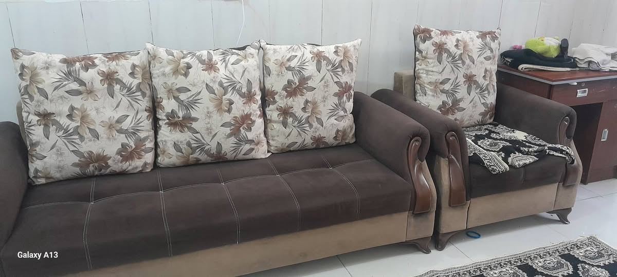 سلام عليكم  اغراض للبيع غرفه نوم وتخم  ميز طعام


**إذا كنت صاحب هذا الإعلان وتريد حذفه لأي سبب، رجاءا أرسل رسالة إلى الدعم الفني**