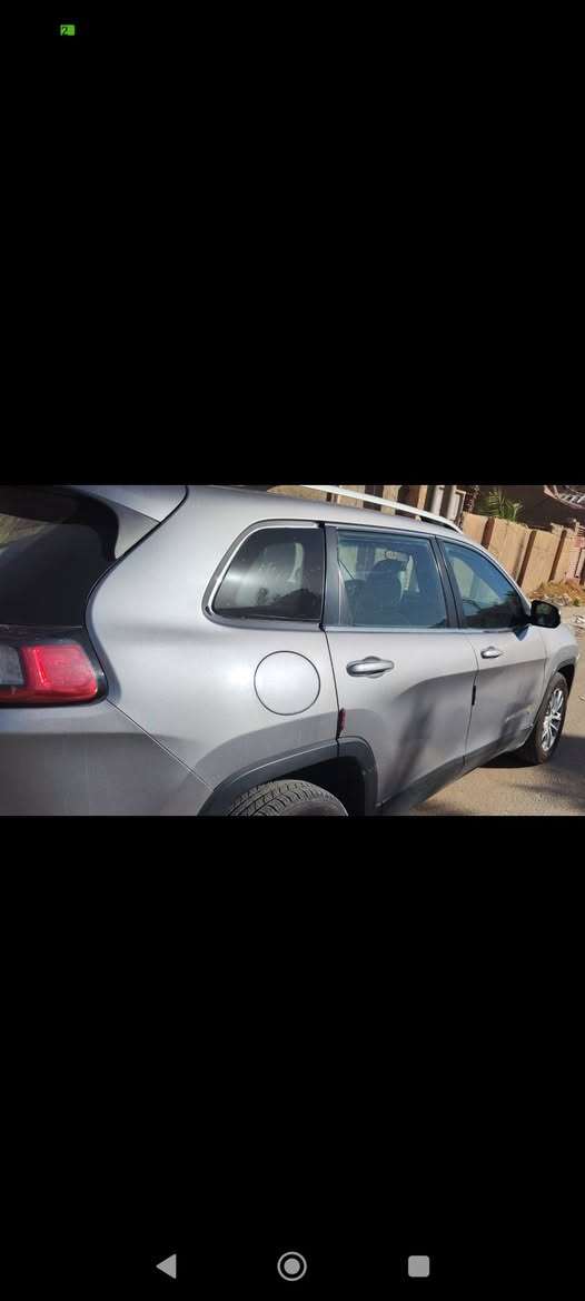 جيب بزون موديل ١٩ رقم نجف باسمي لونة رصاصي محرك أربعة سلندر ٢٤٠٠ حادثة جاملغ وبنيد وبقية التفاصيل موجودة بالسونار السعر ١١٠ وبيه مجال  التواصل واتس اب على الرقم التالي ***********
