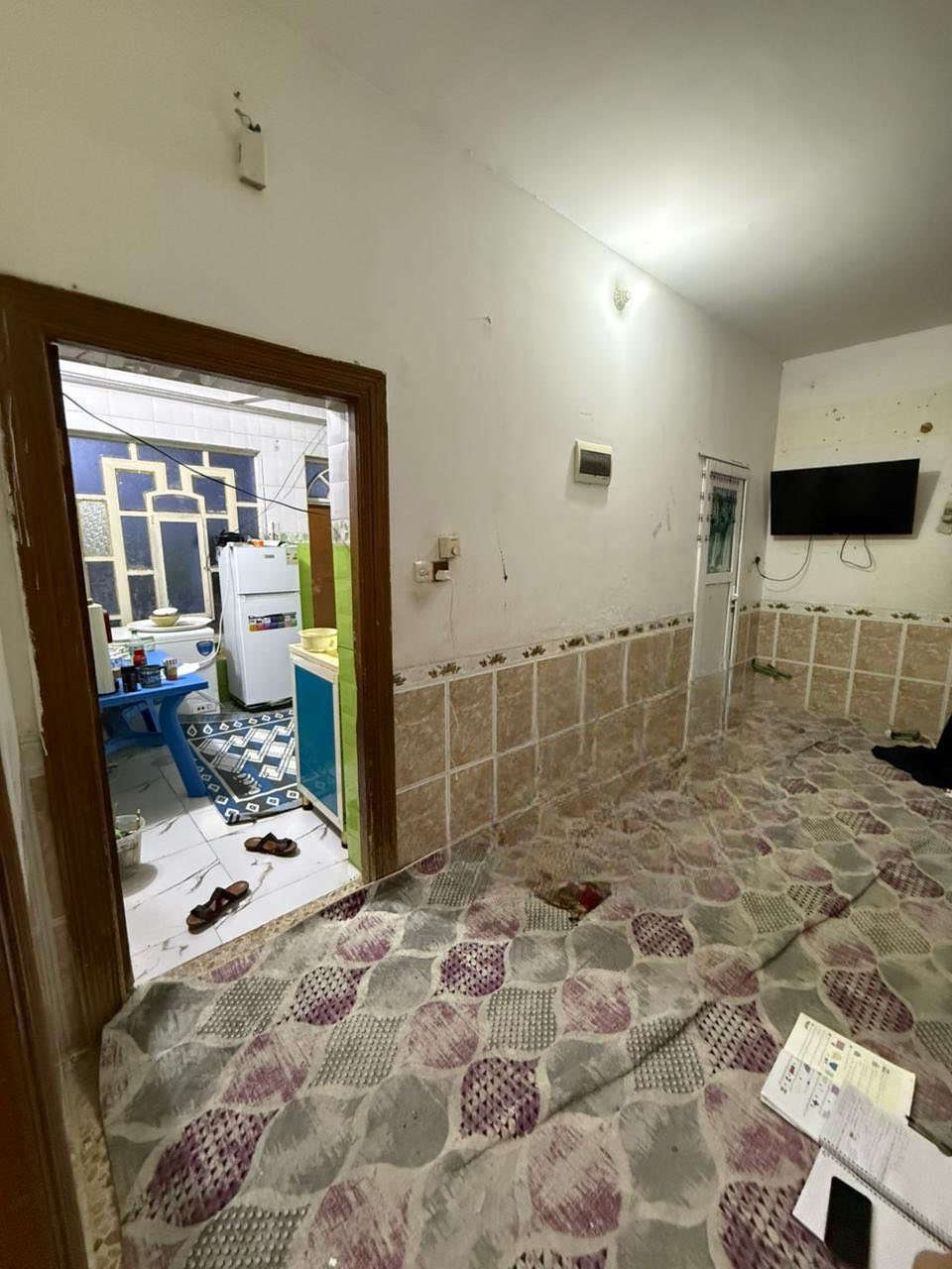 بيت رهن مساحه 100متر 
موقع حي سلام ركن
طابق واحد غرفتين 
مطبخ صاله استقبال
تواصل ***********
