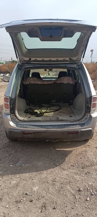 كونكس 2006للبيع مكينه 3400بلاد  باسمي سنويه لل27بيها صبغ بس بنيد مكينه...