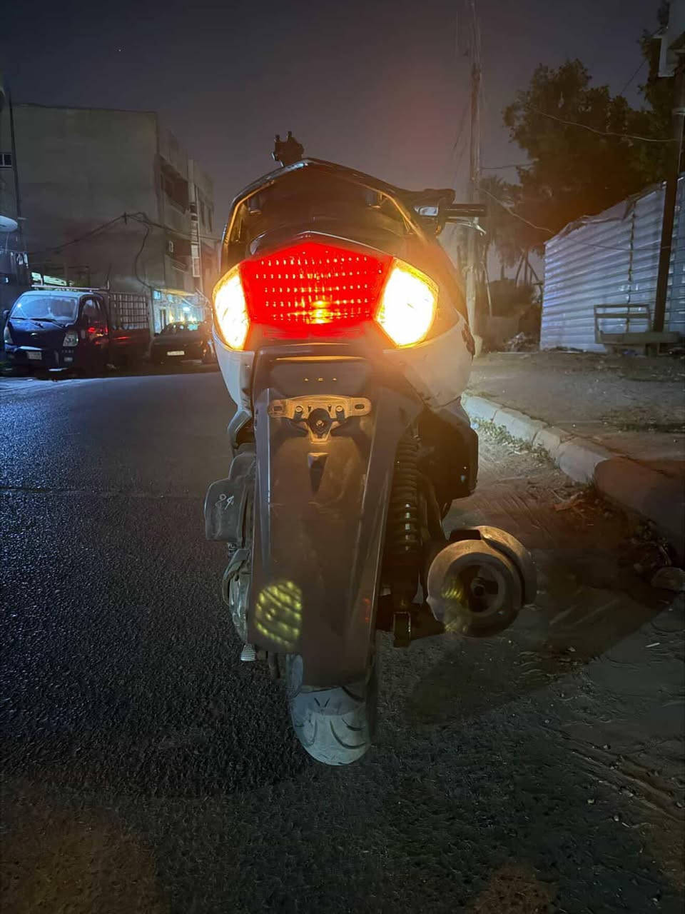 سلام عليكم دراجه سكنس فحل ياباني قبق نفخ نوزل خطين دراجه خير من الله مرتاحه سعر 550 وبيها مجال حك الجيه رقمي*********** مكاني بغداد العطيفيه..
