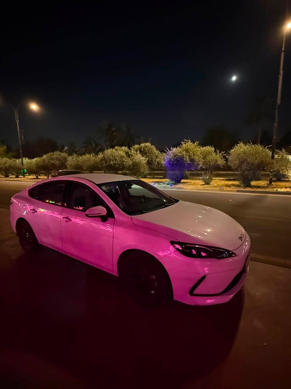 سلام عليكم BYD سيل 5 / 2025 / رقم بغداد / سونارها موجود سعرها 17500 بيها مجال بسيط ***********
