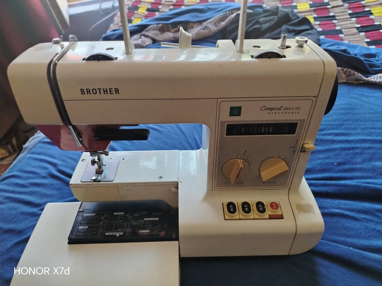 مكينه خياطه البيع 
نوع BROTHER


**إذا كنت صاحب هذا الإعلان وتريد حذفه لأي سبب، رجاءا أرسل رسالة إلى الدعم الفني**
