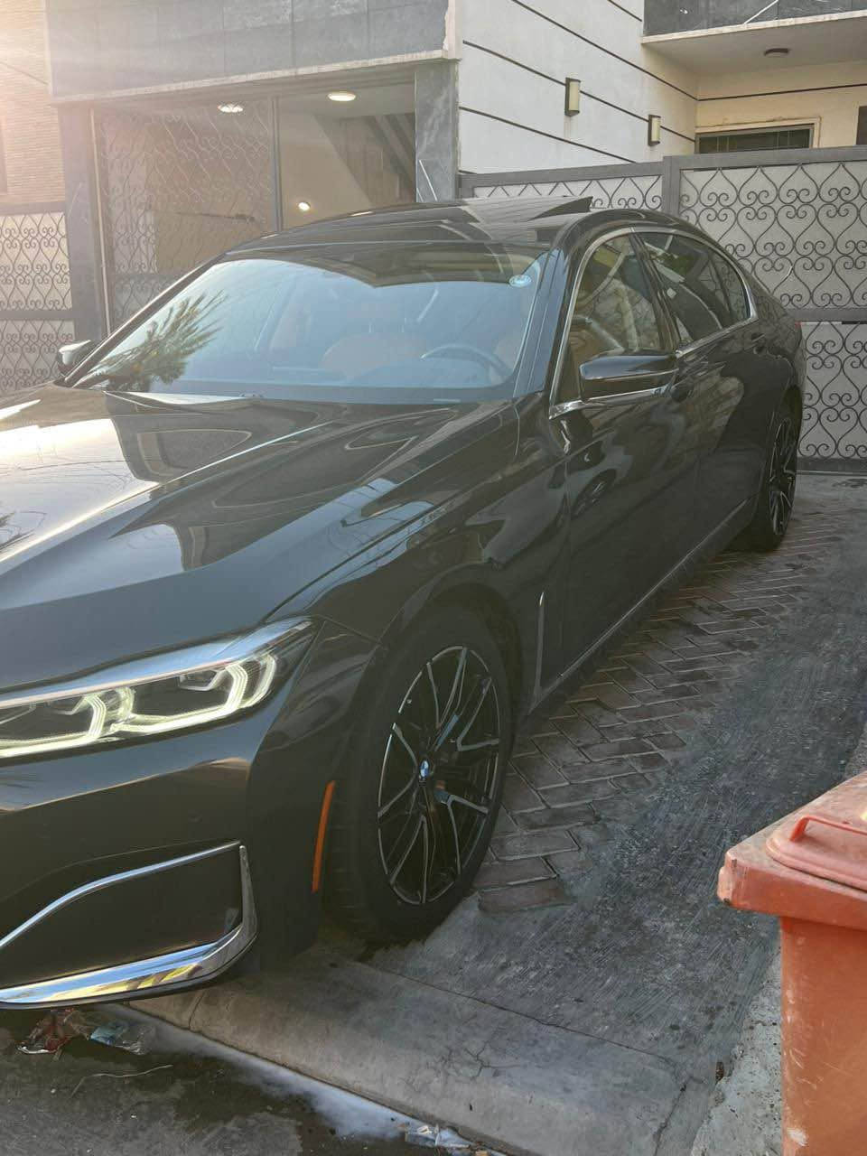 سلام عليكم BMW 740i x- drive 2022 وارد امريكي حادثها باب وجاملغ صفحه السايق بدون ايربالك السياره فول مواصفات داخل مشمشي مميز السياره كلش حلوه ومابيها أي نقص ماشيه 83 الف وموصفات ال bm معروفه اعلى المواصفات  رقم اربيل سياره بسمي السنويه تحويل ثاني يوم العنوان بغداد حي حطين قابل للمراوس حسب القناعه للاستفسار *********** بغداد, العراق
