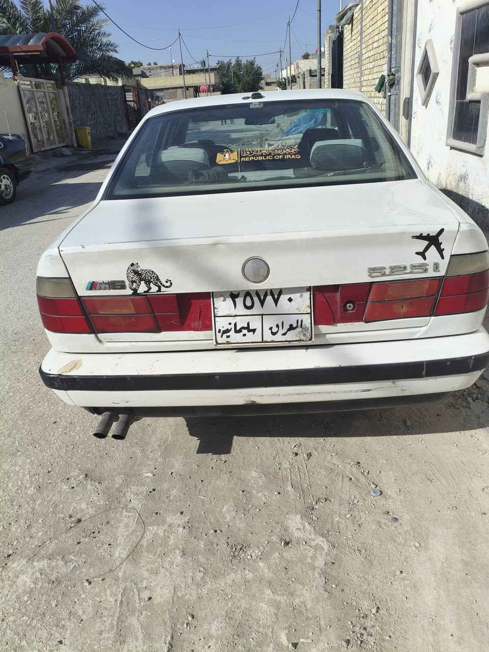 السلام عليكم سياره بي ام للبيع 525 مسكر كير مكينه ما بيهه شي سنويه 26 وكاله موجوده السعر 30 وبيهه مجال ***********
