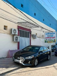 بيع سريع  هيونداي سوناتا 2018 se  حادث جانبي بيبان ثنين مبدل ومصبوغ صو...