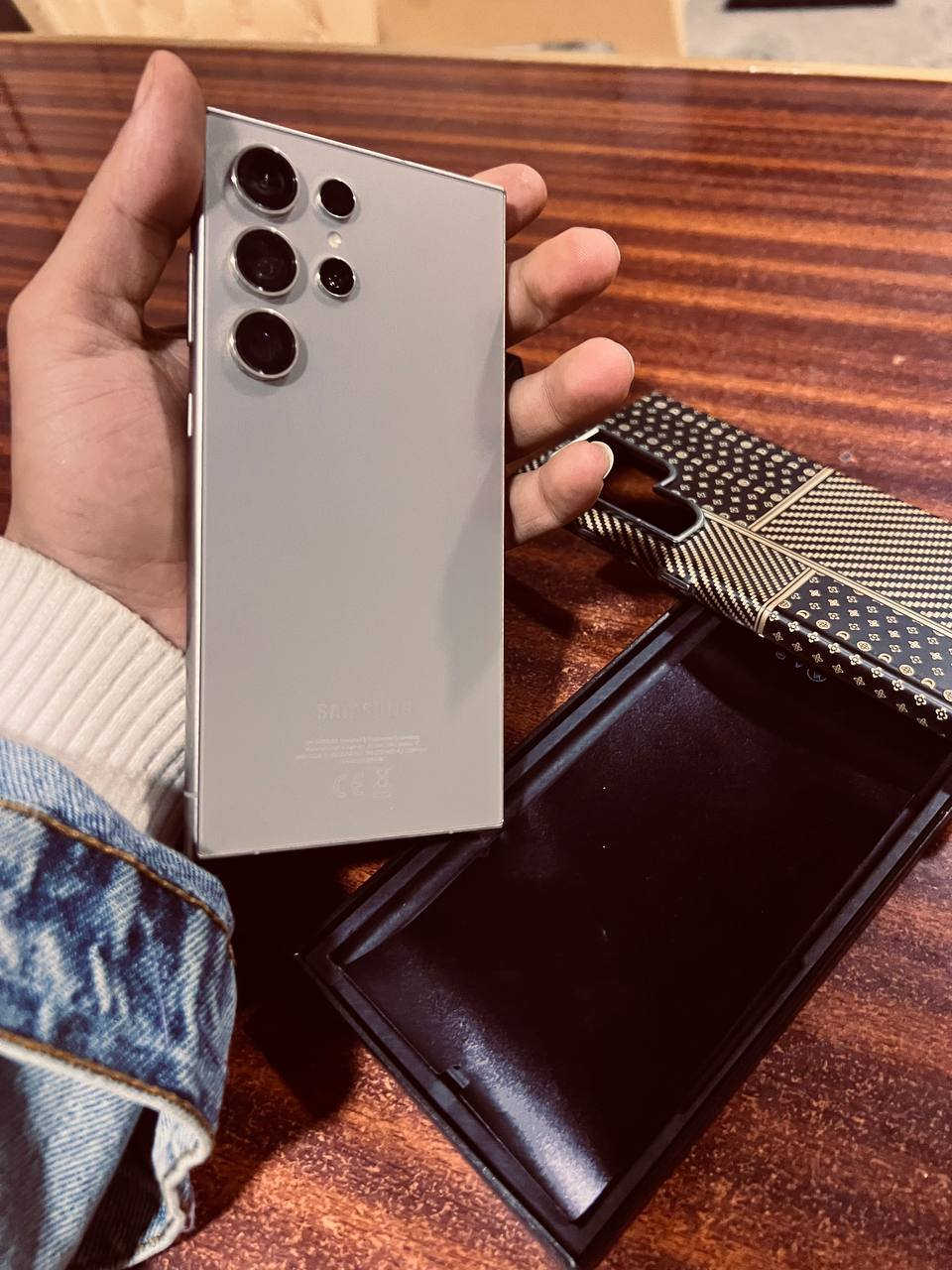 ا
السلام عليكم عندي جهاز التراs24 للبيع ذاكره 256 من شركه جبال زون مع ضمان سنه كامله تبديل و تصليح جهاز نضيف كلش لونه تيتانيوم مميز ماصارلي شهر من اشتريته مع وصل الشراء مع كامل ملحقاته واضافتآ كفر اصلي  كاربون فايبر واضافتآ شاحنه من شركة سامسونك اصليه شحن جدآ سريع مجانآ

العنوان: بغداد الكماليه

الرقم:***********

السعر خاص
