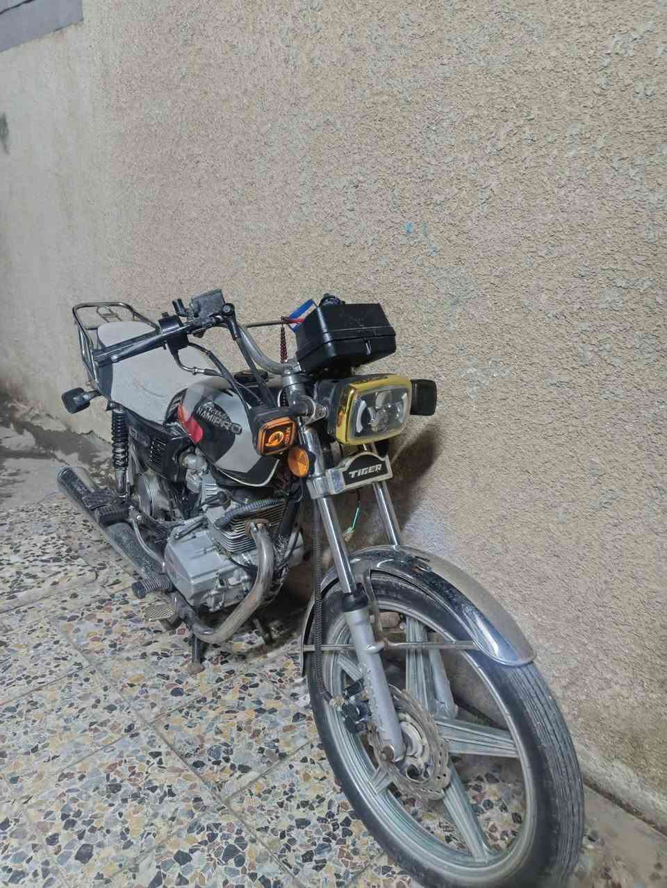 السلام عليكم للبيع دراجه ايراني 5 كير كهربائيات كامله سلف شغال بيه نمره 3 تفلت فقط المكان بغداد السعر 300 وبيه مجال بسيط


**إذا كنت صاحب هذا الإعلان وتريد حذفه لأي سبب، رجاءا أرسل رسالة إلى الدعم الفني**