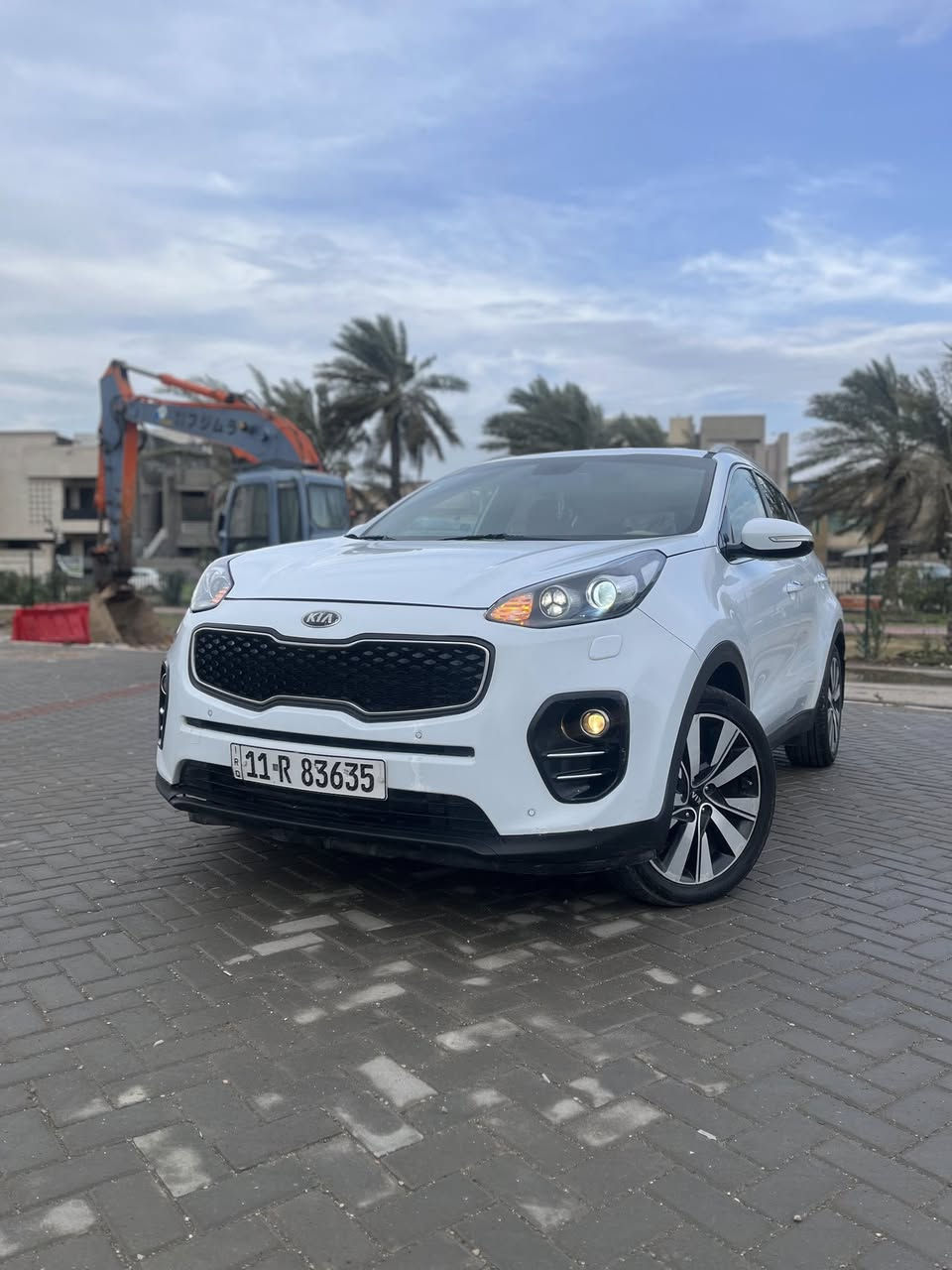 السلام عليكم كيا سبورتج 2018 خليجي رقم بغداد جديد بأسمي عارضه 154$ بيها مجال بسيط السياره جديده بوضع الشركه مكينه2000 دوش (كير ومكينه كفاله بالشرط)تبريد ثلج ❄️ تخم تاير جديد حداديه امامي خلفي جديد مابيه اي نقص جاهزه السياره داخل حمصي لونين مواصفات السياره/ قطعتين تبريد/ شاشه لمس/ فول تحكمات/3انظمه قياده/اشاير بالمري/ مري كهرباء/ حساسات اماميه/حساسات خلفيه/ كاميرا دواره/ زنون عالي ناصي /لد نهاري / علامه كتابه سبورتج بالدوس/ سايد بريك بالرجل /5ويل كب/ زراكات لايت/  وبعد باقي مواصفات المعروفه السياره بيها صبغ جاملغ امامي بدون دواخل بدون ايرباك اثر شخط بسيط سونار موضح مع الصور /ونطخت عندي طخه بسيطه جدآ بالباب الخلفي وهلال جاملغ الخلفي بالباب مال كراج البيت باقي السياره كفاله عامه وجديده مكان السياره بغداد شارع فلسطين/ للأستفسار : *********** الخاص مغلق 🔏
