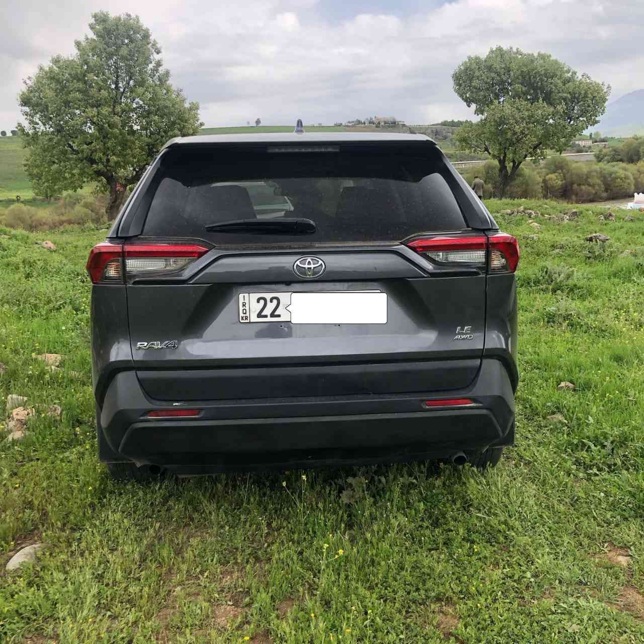 Rav42023le امریکی
دبل اکسل شاشە الیکترۆنی کوشن هیتر 43000کم ڕۆیشتوە پەڕەشوتی نەتەقیوە دوو دەرگای دواوە لەگەل قەپاغ صندوق بۆیاغە ناو حەوزی لایەک کەمەک هەیتی پێشی کەپسە واتە 3پارچەی هەیە بەناوی خۆمانە ***********کلک خبات أربيل, العراق
