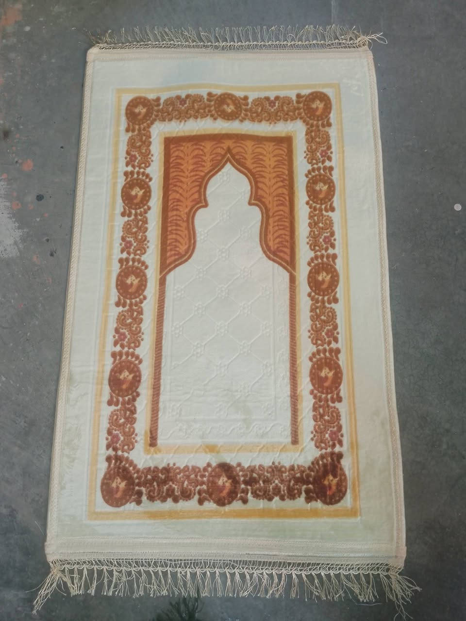 بەڕماڵ110*65بە 17ڕەنگبەردەستە نرخی تەنها 3000ناونیشان سلێمانی سەرچنار بەرامبەر مزگەوتی مەشخەڵان


**إذا كنت صاحب هذا الإعلان وتريد حذفه لأي سبب، رجاءا أرسل رسالة إلى الدعم الفني**