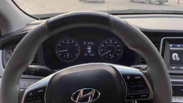 سوناتا موديل 2019 
مواصفات SE 
حادثه فقط بنيد 
صور الحادث مرفقه بالمنشور
سعر 143
***********
