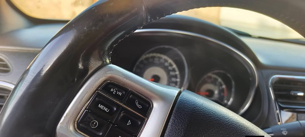 السلام عليكم كلايزر سي 200 مديل 2014 مكينه 3600 شاشه كامره خلفيه  كشن السايق كهربائي تبريد تدفئه بلكشنات فئةS البصره خور الزبير معمل الاسمده *********** السعر 85 وبيها مجال مراوس حسب القناعه@@@@
