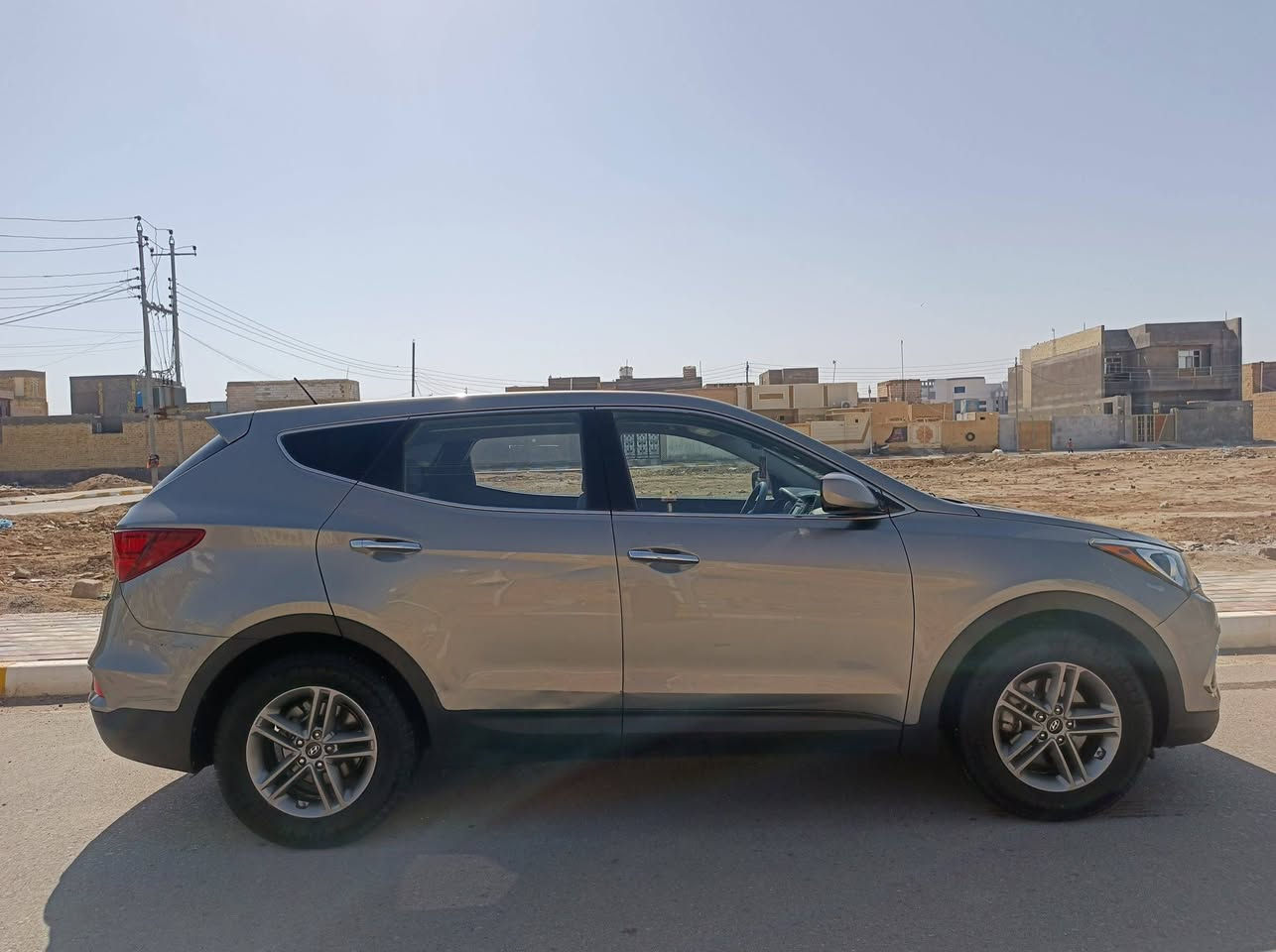 السلام عليكم ورحمة الله وبركاته 
هونداي سنتافيا 2018/ رقم ذي قار دولي مشروع وطني لغايه 2030 تحويل ثاني يوم /امريكي رش مقدمة البنيد فقط بدون دواخل وبدون تبديل والسونار موجود بالصور /محرم2400/ سياره مجهزه من اي شي محرك حداديه تخم تاير تبريد ثلج /السعر145/للاستفسار الاتصال على الرقم *********** العنوان ذي قار قضاء النصر
