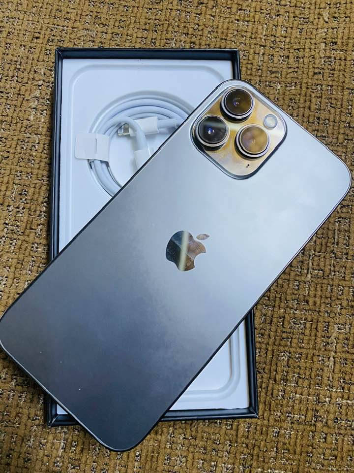 آيفون 13برو ماكس ذاكره 256بطاريه 90🔋الجهاز شرق اوسط عربي الجهاز طك كارتون كيبل ال اصلي ممفتوح زلغ مابي سعره من ال اخير 720


**إذا كنت صاحب هذا الإعلان وتريد حذفه لأي سبب، رجاءا أرسل رسالة إلى الدعم الفني**