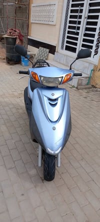 سلام دراجه أكزز ياباني لون سمائي مديل نظيفه وكلها شغاله وكل غراضها أصل...