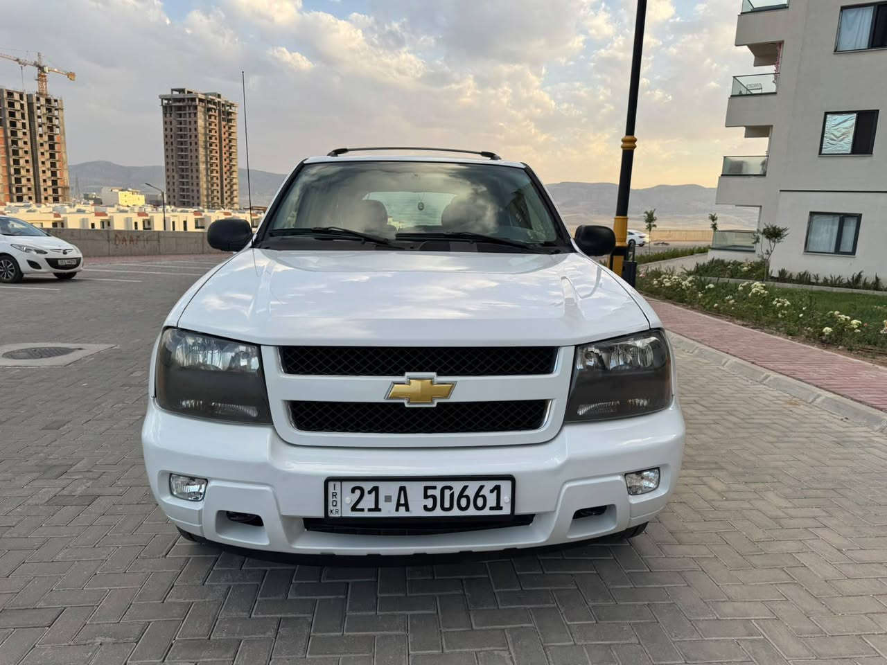شوفليت ترا بلايزه ر موديل ٢٠٠٧ خليجي سفر شريكه منصور محريك ابيظ ٦ سلندر ببلادي بجم تاهو سوكان ڤوليوم تحديد سورعه كوشن كهربائي تبريد اثنين قطعه فور ويل دفع روباعي صدرها ميه بل ميه تايرات جديد جديد
بنسبه گير محريك ولا مفتوح وبدون ايي خلل ماشيه سياره ١١٨ km حجر صالونسا بي شرط 
صبغ مابي ولا بارد ولا شخط سياره مابي صديق كولشي بي شرط 
سنويه بئيسمي نفس يوم احول بئسمك 
جديد سنويه جديد حتي ٢٠٣١ وياك حتي اسوي بئسمك 
سعر ها (115) $$$مجال بصيت
رقم موبايل *********** 
موكان سياره سليمانيه
