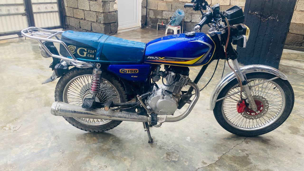 السلام عليكم ماطور 2024سونك نظيف فول السعر600 وبي مجال وتدللون علينه ***********
