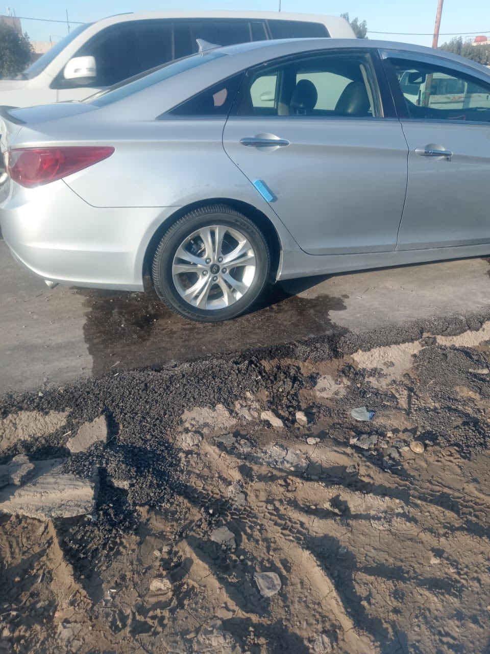 السلام عليكم سوناتا موديل 11امريكي فول موصفات واحد عل واحد كشنات كهرباء فتحه بصمه بصمه ابواب حادث امريكا جاملغ امامي  بيه اربع قطع ابيعك حزام علمود لا اتعبك ولا تعبني كير مكينه تخم تاير تبريد كله فول  السعر 95 وبيها مجال قليل حك الجيه 
***********
*********** 
مكاني بابل
