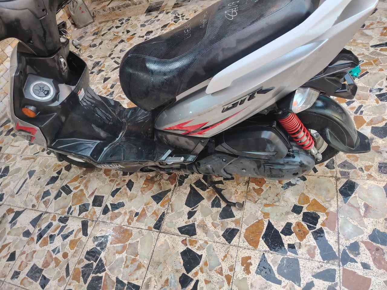 لبيع دراجة جي تي ار تخبل سريعة كلش اي نقص مابية شراي يخابر خادم سعرها ٩٥٠ الف ***********
