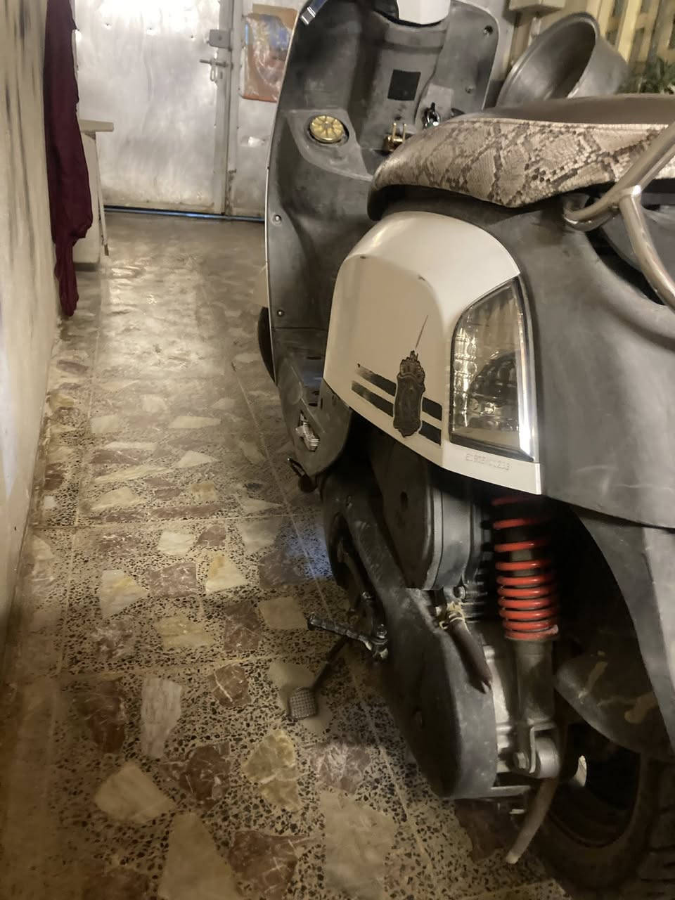 ماكس بوليس دراجه ما مفتوحه 49 بلاديه عوزها شويه ترتيبات بسيطه محرك ناعم  صاروخ سعرها 800 وبيها مجال للطيبين اخيك مو شراي اعبر *********** واتساب
