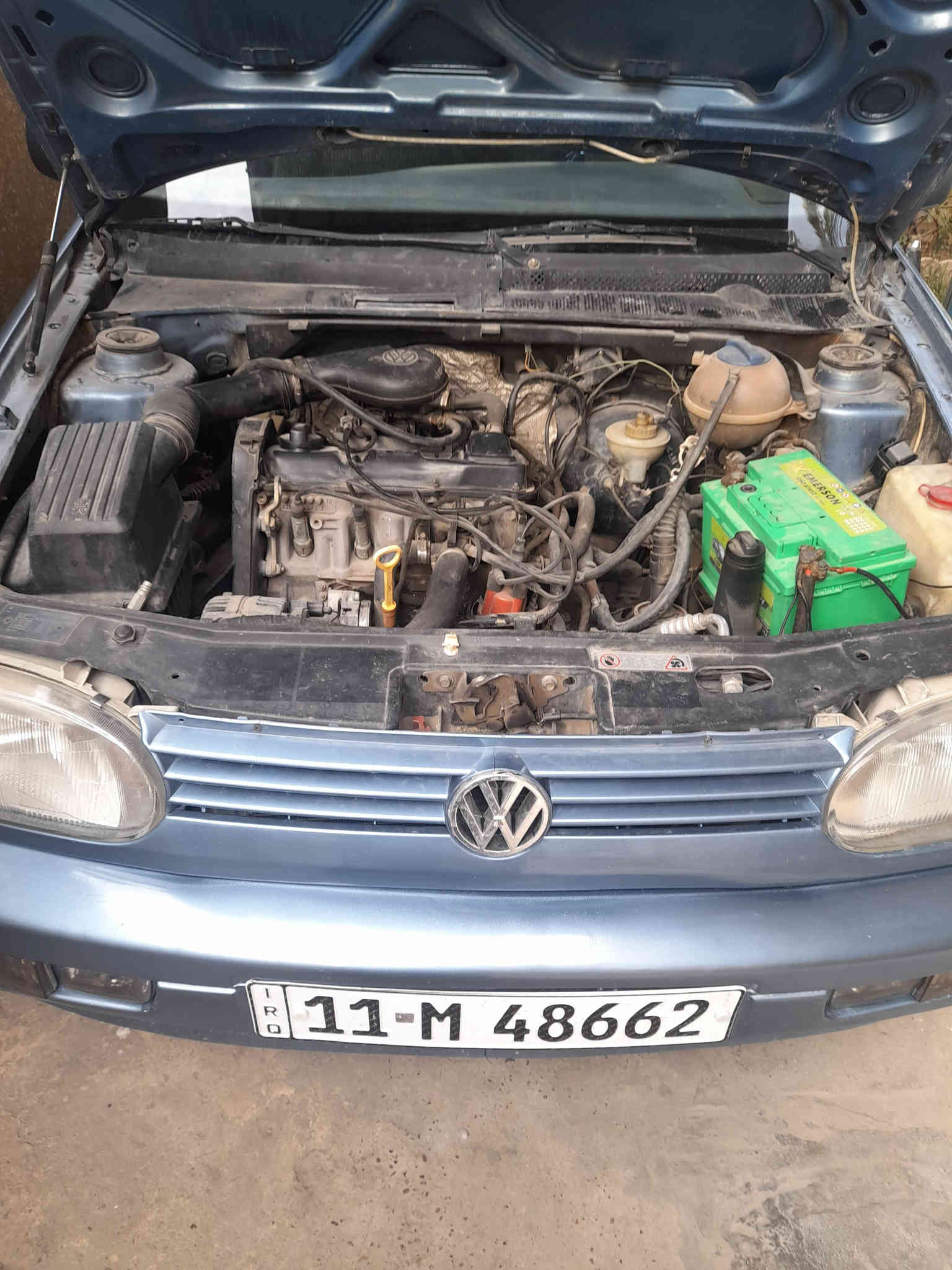 السلام عليكم كولف93 محرك 1800كير عادي مكفولات مصبوغه عام بدون ضرر ازرق سمائي تبريد سنويه 27 بأسمي جاهزه بطاين وكشنات جديده السعر43 وبيها مجال بسيط عنوان بغداد المدائن***********
