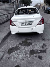 نيسان سني هندي 2025 رقم بغداد انكليزي على حادثها ابيع شغاله كير مكينه ...