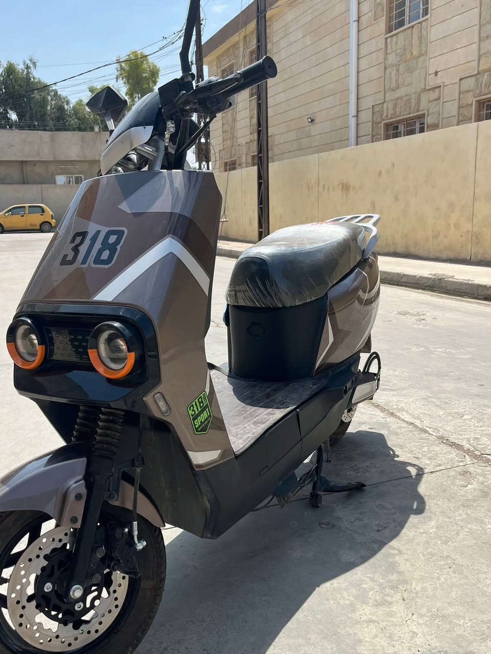 متوفر دراجه 318 نضيفه 2025 شرط غراض كامله كلها شغاله.
6 باتريت شرط نضاف عل فحص كلهم
 المسافه الي يقطعها 40 كيلو واكثر
موصفات معروفه
لايتات عالي ناصي اشاير
نضام بك
4 نمر
ملف 2000 حقيقي
سرعه 70 حقيقي
صندوك كبير خلفي
شاحنه اصليه
سعر 550 و بي مجال 
و يرهم مراوس مع ريان 
موصل يارمجه الغربيه


**إذا كنت صاحب هذا الإعلان وتريد حذفه لأي سبب، رجاءا أرسل رسالة إلى الدعم الفني**