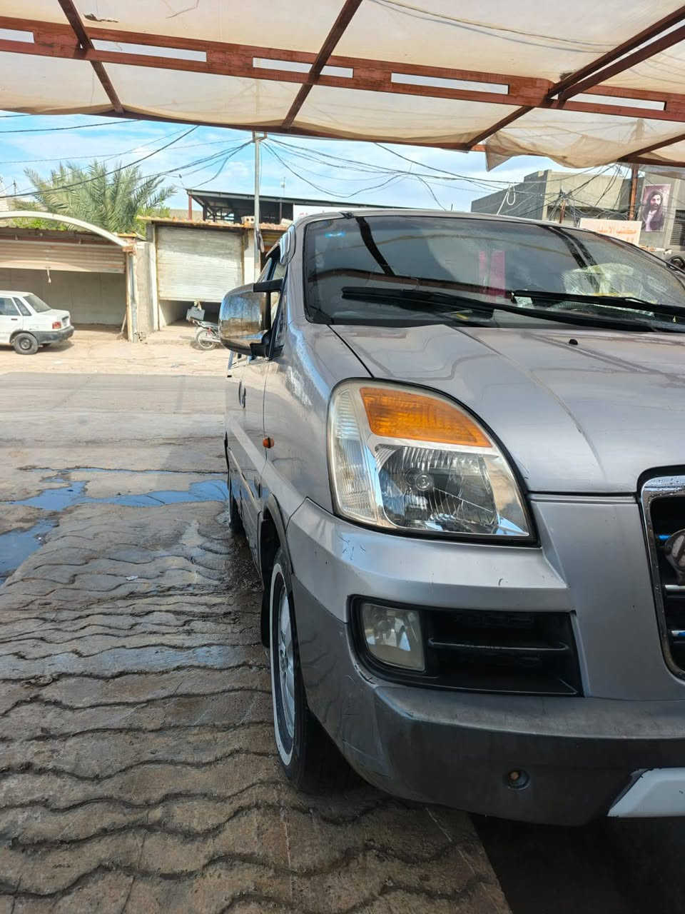 ستاركس للبيع ٢٠٠٧ امسكر اوتماتيك كفاله عمامه من الضربه ولصبغ العام بيها مكانات صبغ تبريد ثلج❄ تخم تاير باتري جديد حداديه امامي خلفي ستوني سويتها مكينه بيها بخار بلا تنقيص شرط مكاني كوفه حي ميسان الاستفسار على الرقم ***********/***********
