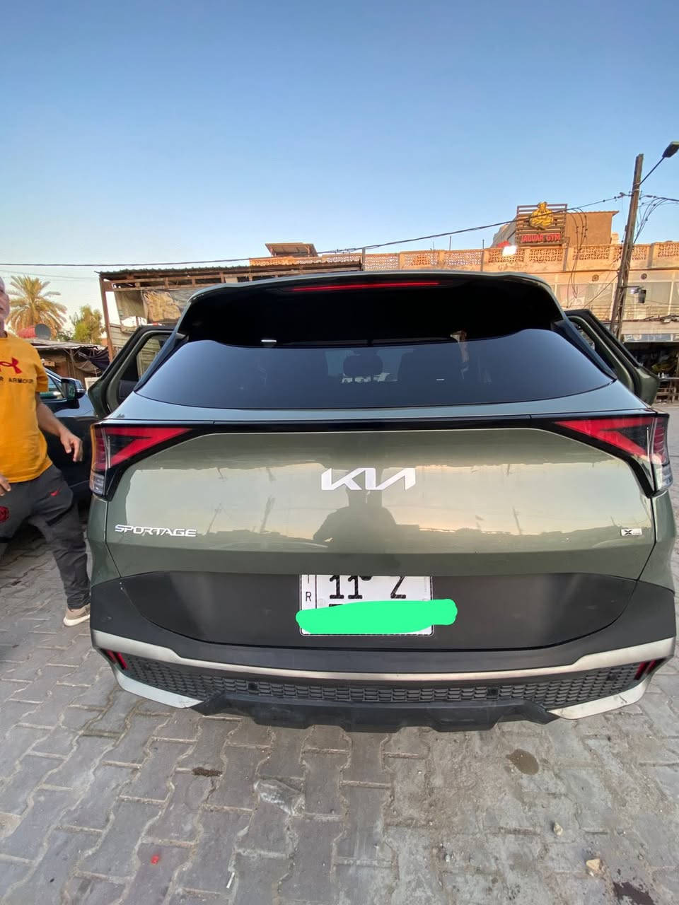سبورتج2024 وارد امريكي
ماشي 23الف
محرك 2500 
فول مواصفات xline 
بصمه 
بانوراما 
كشنات جلد  
كشنات كهرباء 
كشنات تدفئا
ويل كب 
شاحن وايرليس 
شاشه الكترونيه متصله 
عداد الكتروني 
لايتات زينون 
بك لايت لد 
صندوك كهرباء
فول موصفات 
تشغيل عن بعد وباقي مواصفات سبورتج المعروفه 
حادث سياره جدا بسيط صندوك وصندوك نفسيته 
بدون ارباك بدون دواخل ( شاصي راديتر بدنه كله شرط سونار )  
العنوان بغداد المدينه 
 ***********
***********
السعر229$ وبي مجال بسيط
