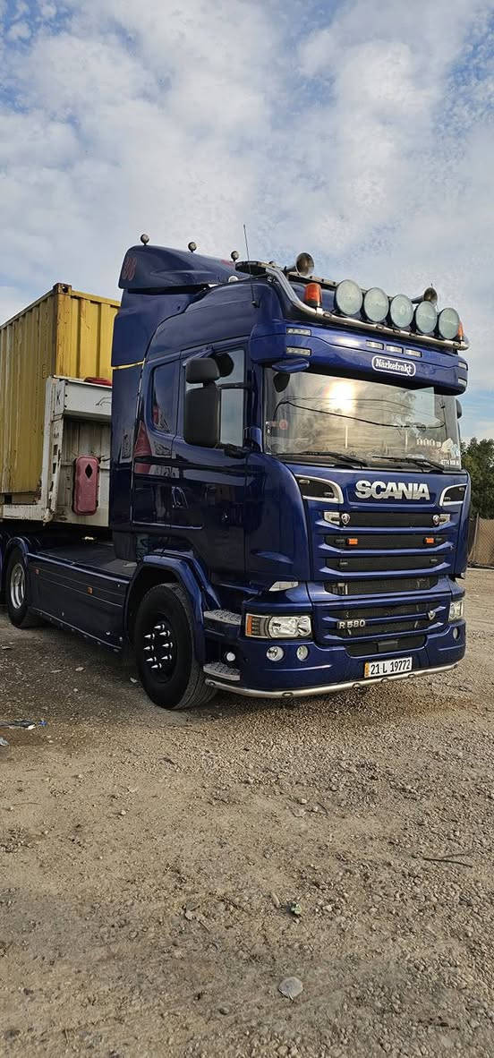 البيع سكانيه سحال بلادي فول موصفات 2016 تبريد رتايدر ثلاجه كامره حساس جوبلس امامي داخل بيجي عربانه حدادي خالد جنابي سياره جاهزه لعمل ***********
